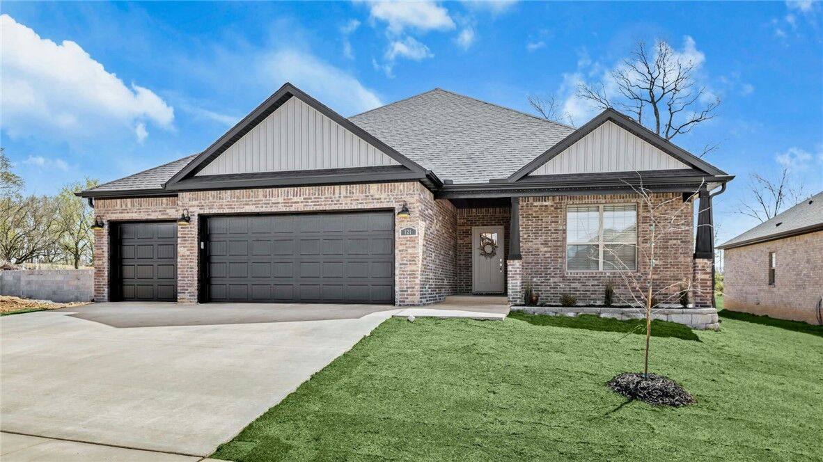 Property Photo: 4751 Farmhouse Street AR 72762