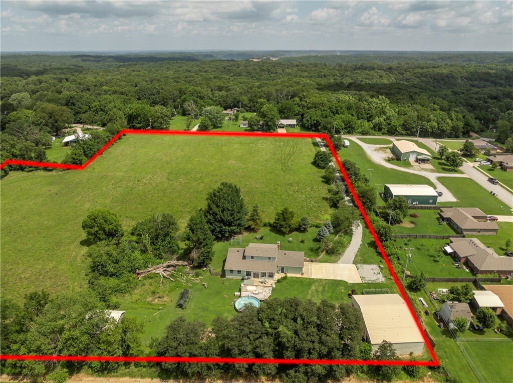 Property Photo: 1111 Rocky Dell Road AR 72736
