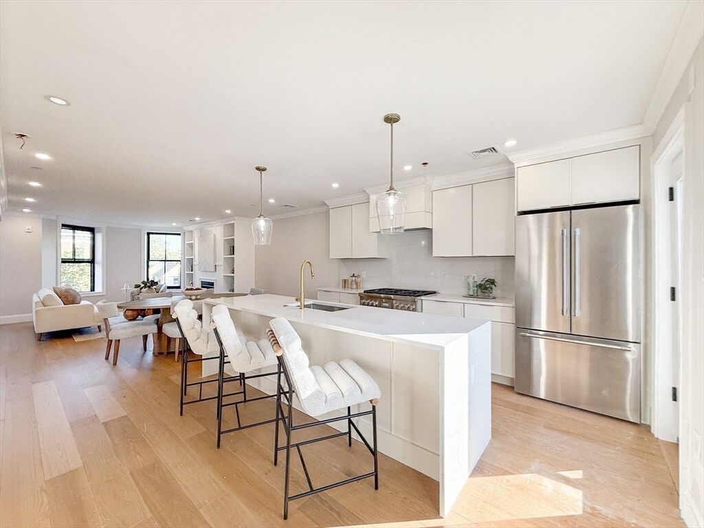 Property Photo: 667 Tremont Street Ph MA 02118