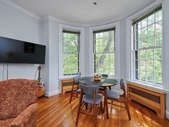 Property Photo: 354 Beacon St. 5 MA 02116