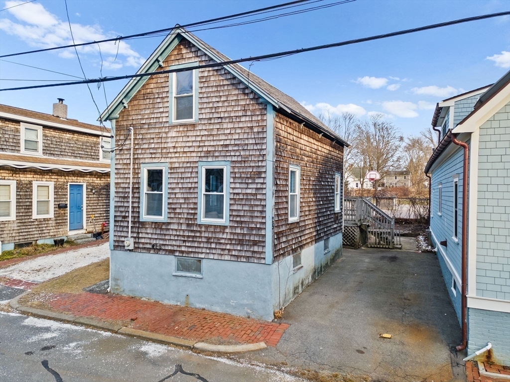 Property Photo:  25 Bradford Street  MA 02360 