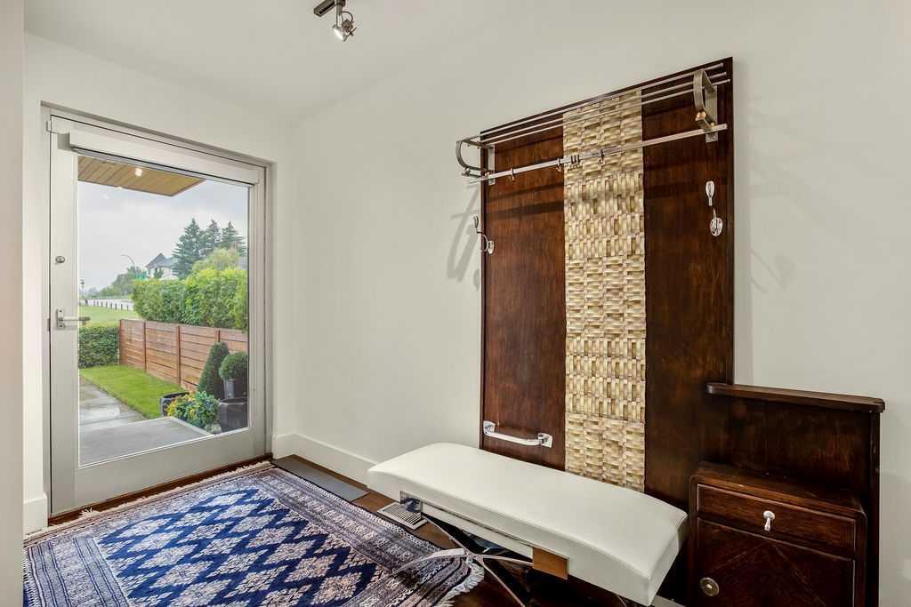 Property Photo:  3810 2 Street SW  AB T2S 1T8 