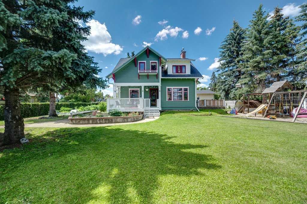 Property Photo: 5406 C + E Trail AB T4L 1L5