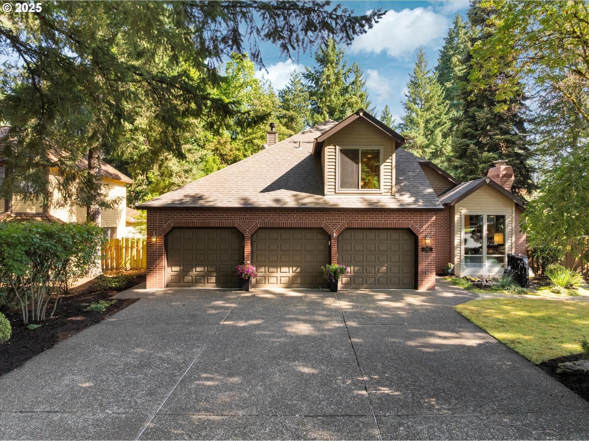 Property Photo:  17011 SW Rivendell Dr  OR 97224 