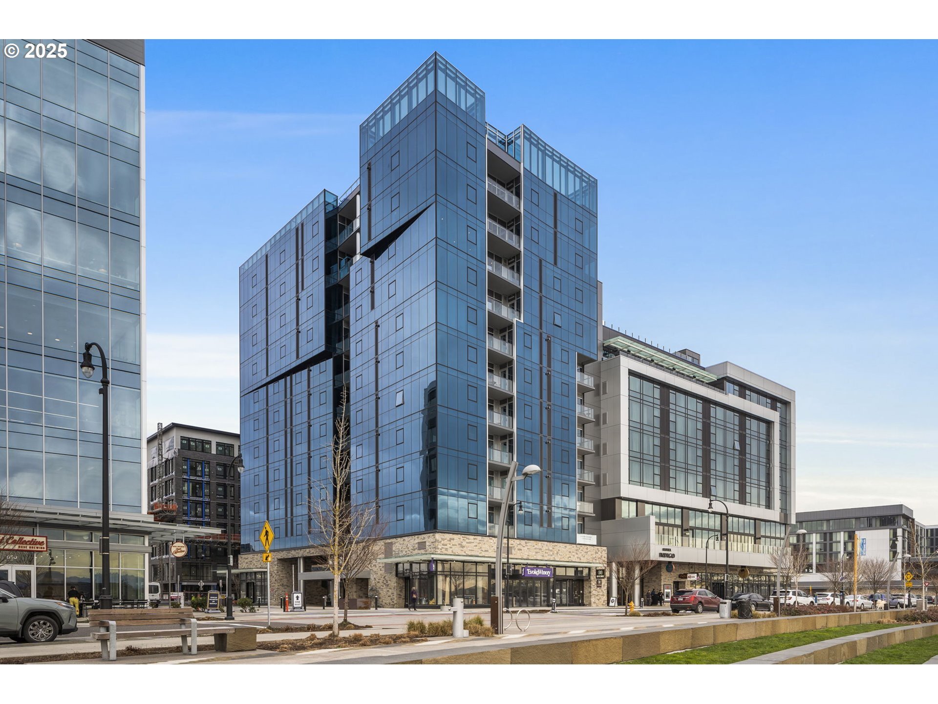 Property Photo:  590 Waterfront Way 901  WA 98660 