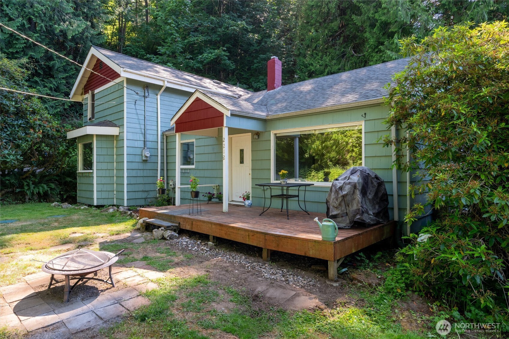 Property Photo:  2212  22nd Street  WA 98225 