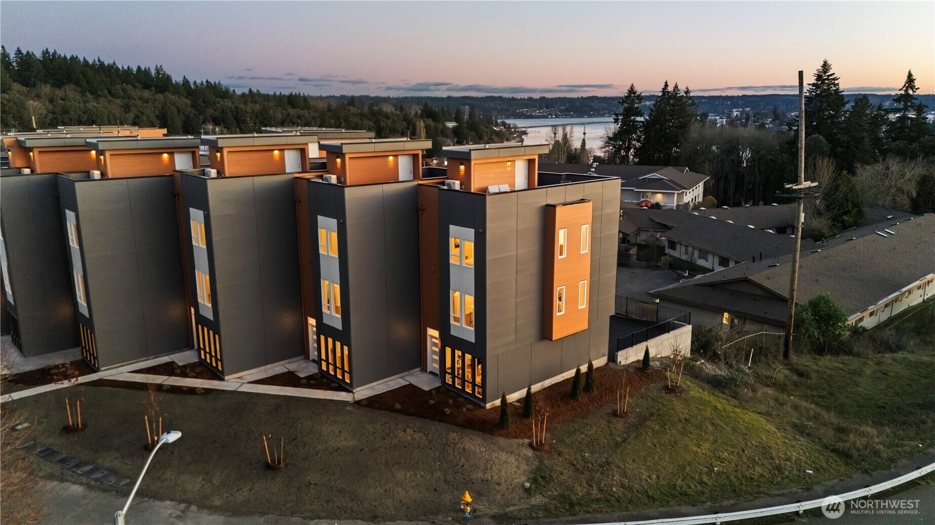 Property Photo:  2801  Clare Avenue 9  WA 98310 