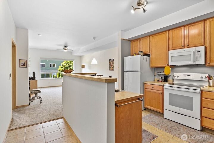 Property Photo: 500 Darby Drive 210 WA 98226