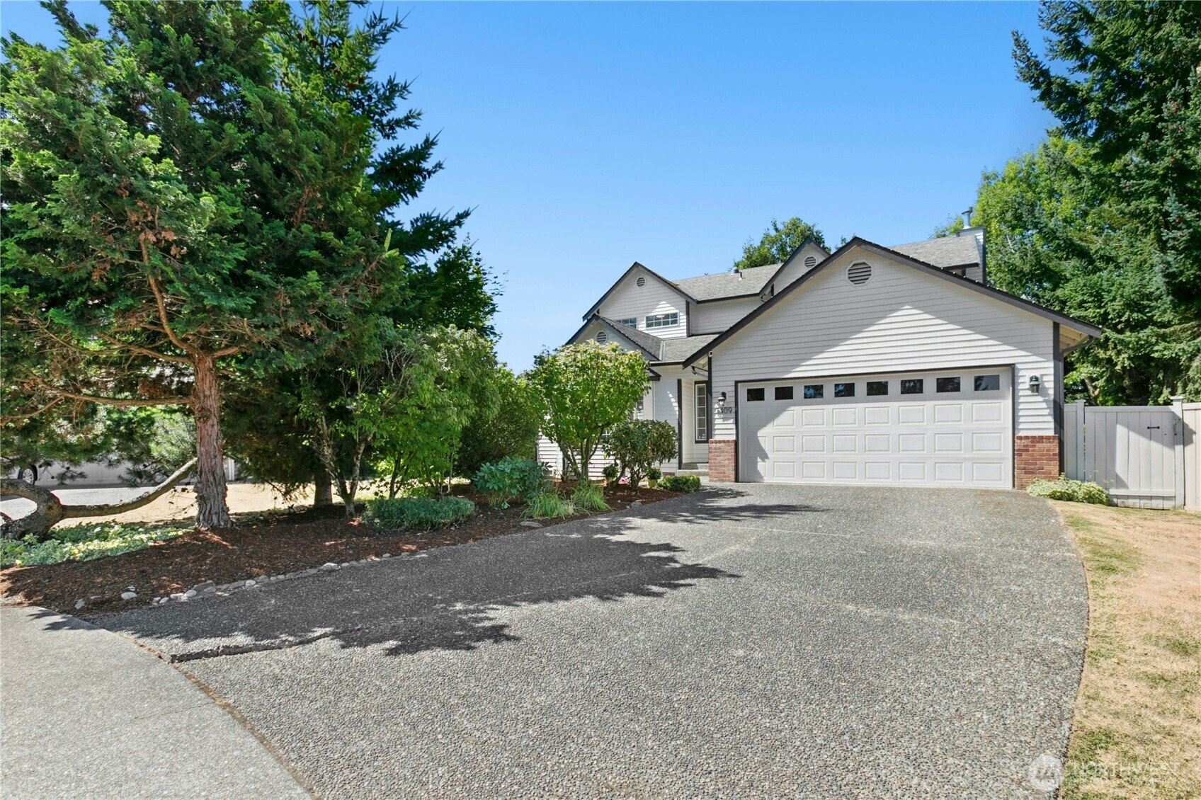Property Photo:  8409 NE 129th Place  WA 98034 