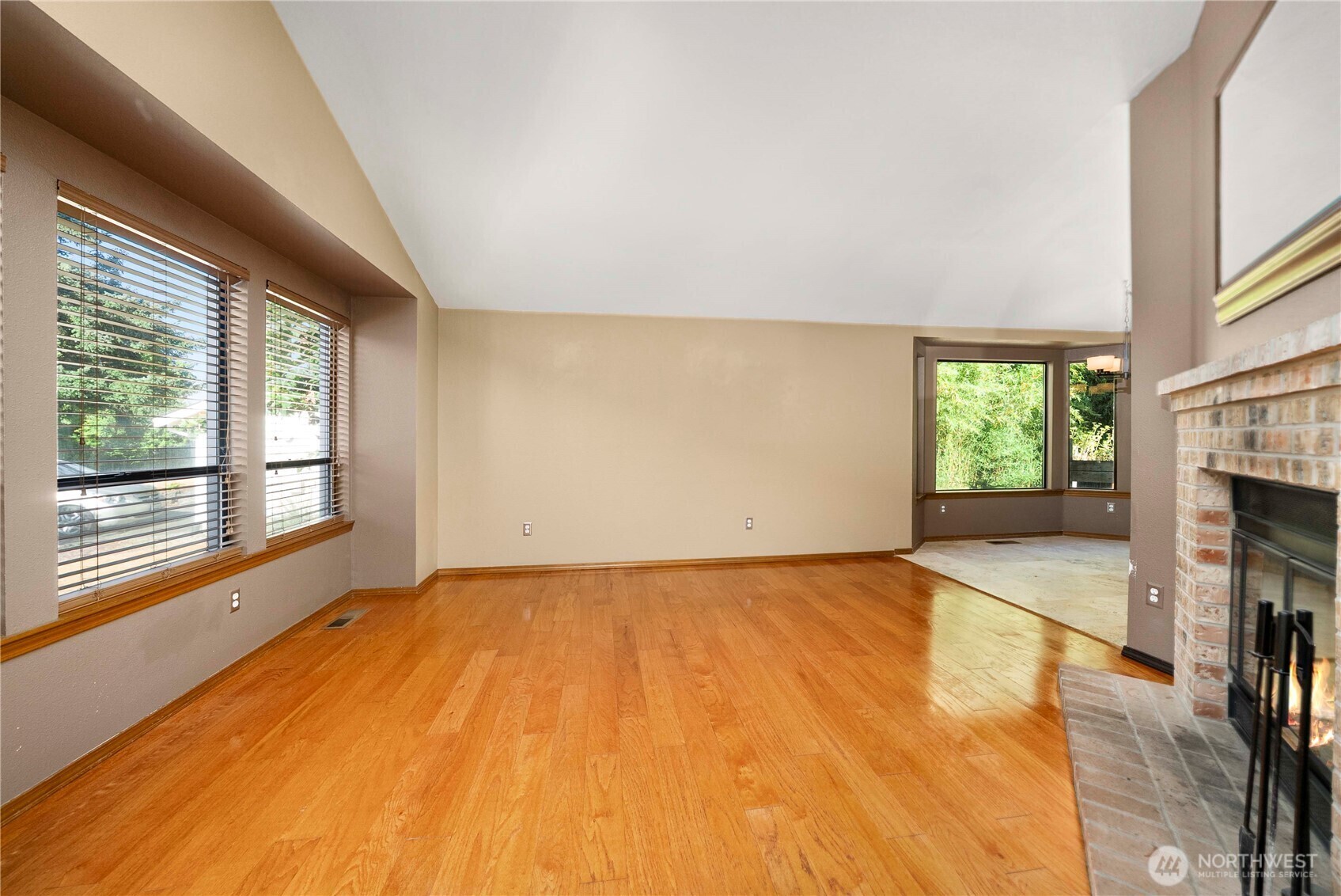 Property Photo: 1307 SW 323rd Street WA 98023