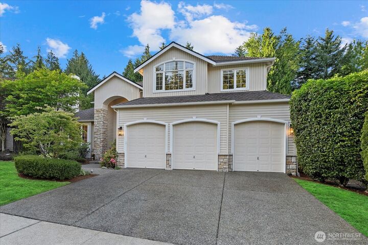 Property Photo:  3223  156th Place SE  WA 98012 