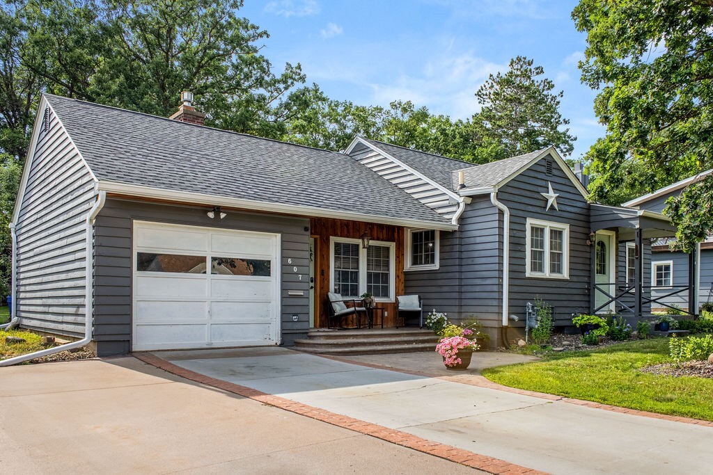 Property Photo: 607 College Street WI 54801
