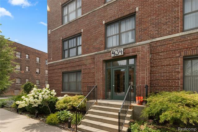 Property Photo:  434 W Alexandrine Street 102  MI 48201 