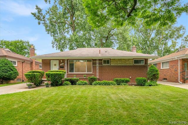 Property Photo: 21660 Church Street MI 48237