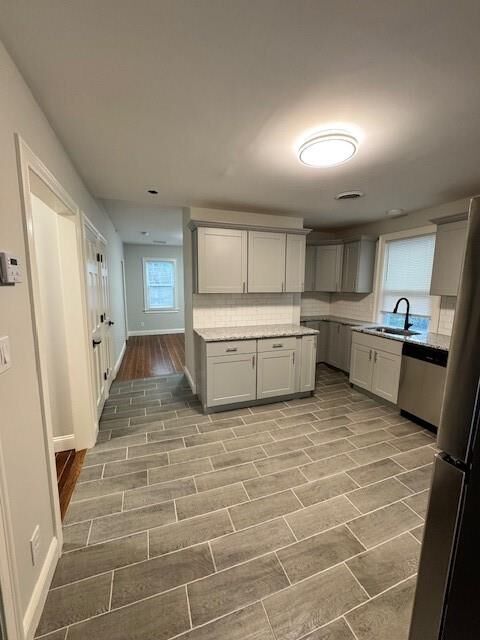 Property Photo:  52 Vernon Street 2  RI 02903 