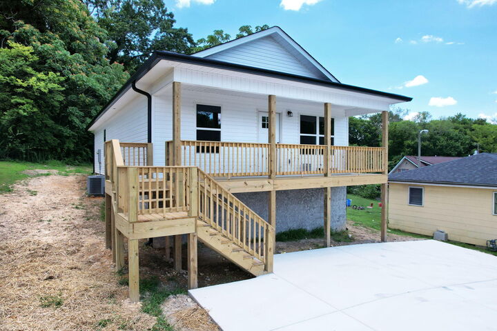 Property Photo:  251 Fair Street SE  TN 37311 