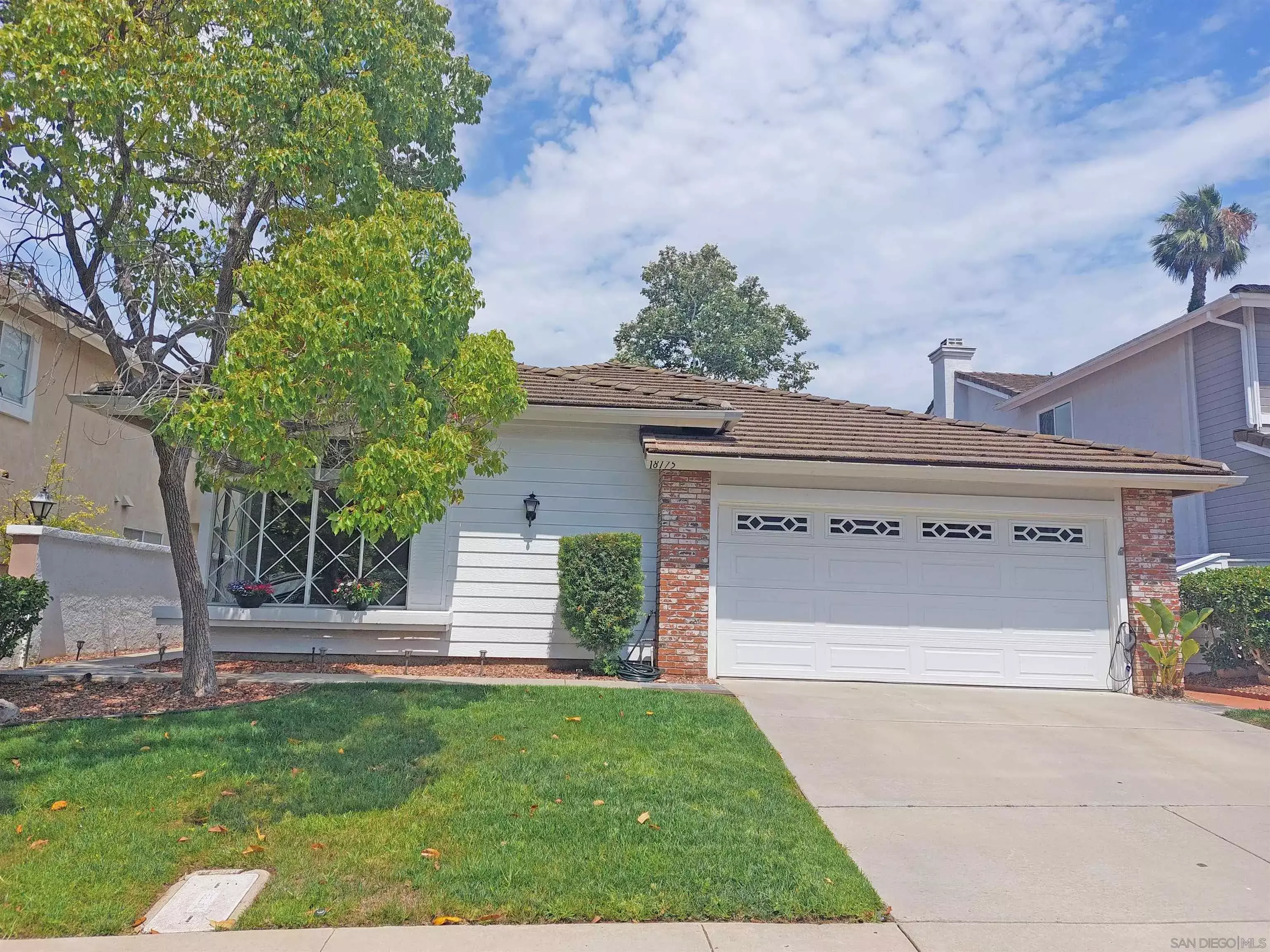 Property Photo: 18175 Moon Song Ct CA 92127