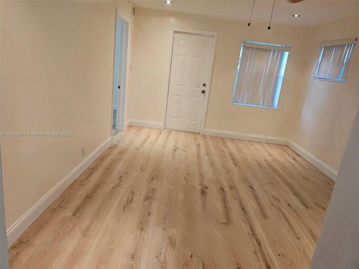Property Photo:  5614 Taylor St 1A  FL 33021 