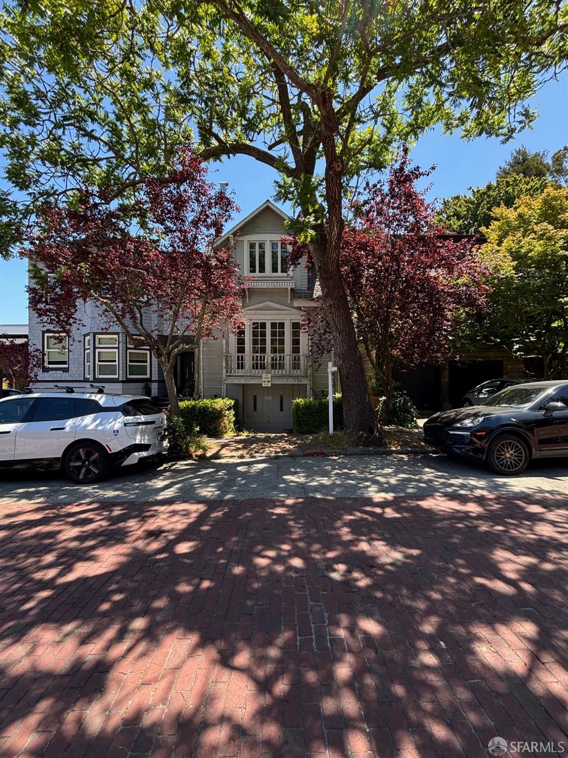 Property Photo:  254 Edgewood Avenue  CA 94117 