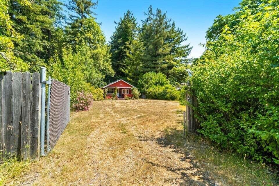Property Photo: 19571 Ca-36 CA 95528