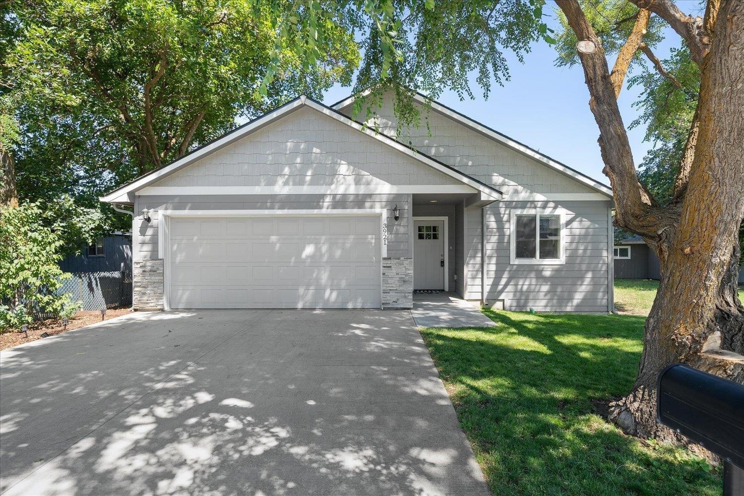 3921 E Longfellow Ave  Spokane WA 99217 photo