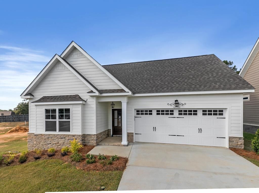 Property Photo:  107 Kinning Park  AL 36305 