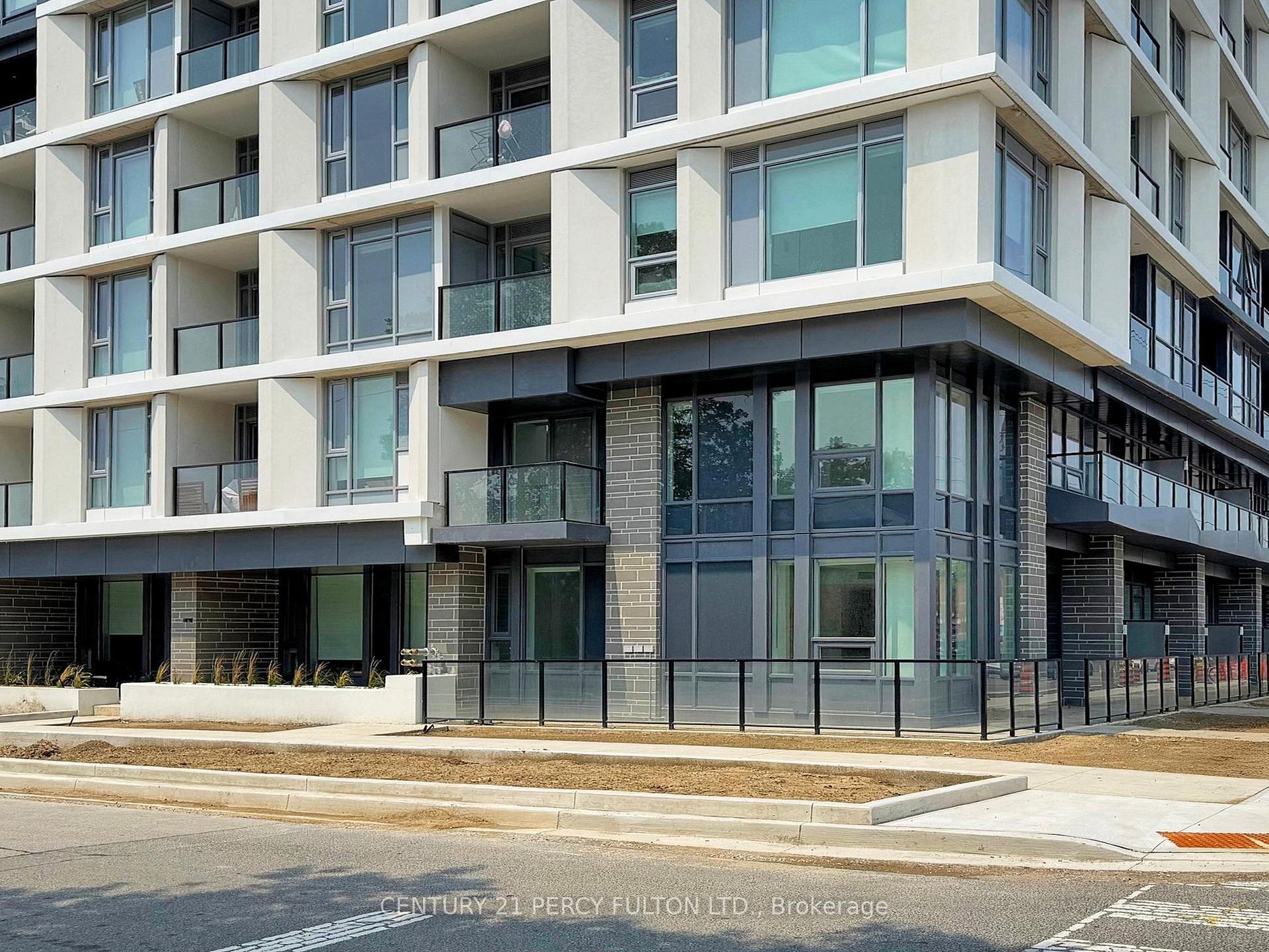 Photo de la propriété: 556 Marlee Avenue 105 ON M6B 0B1