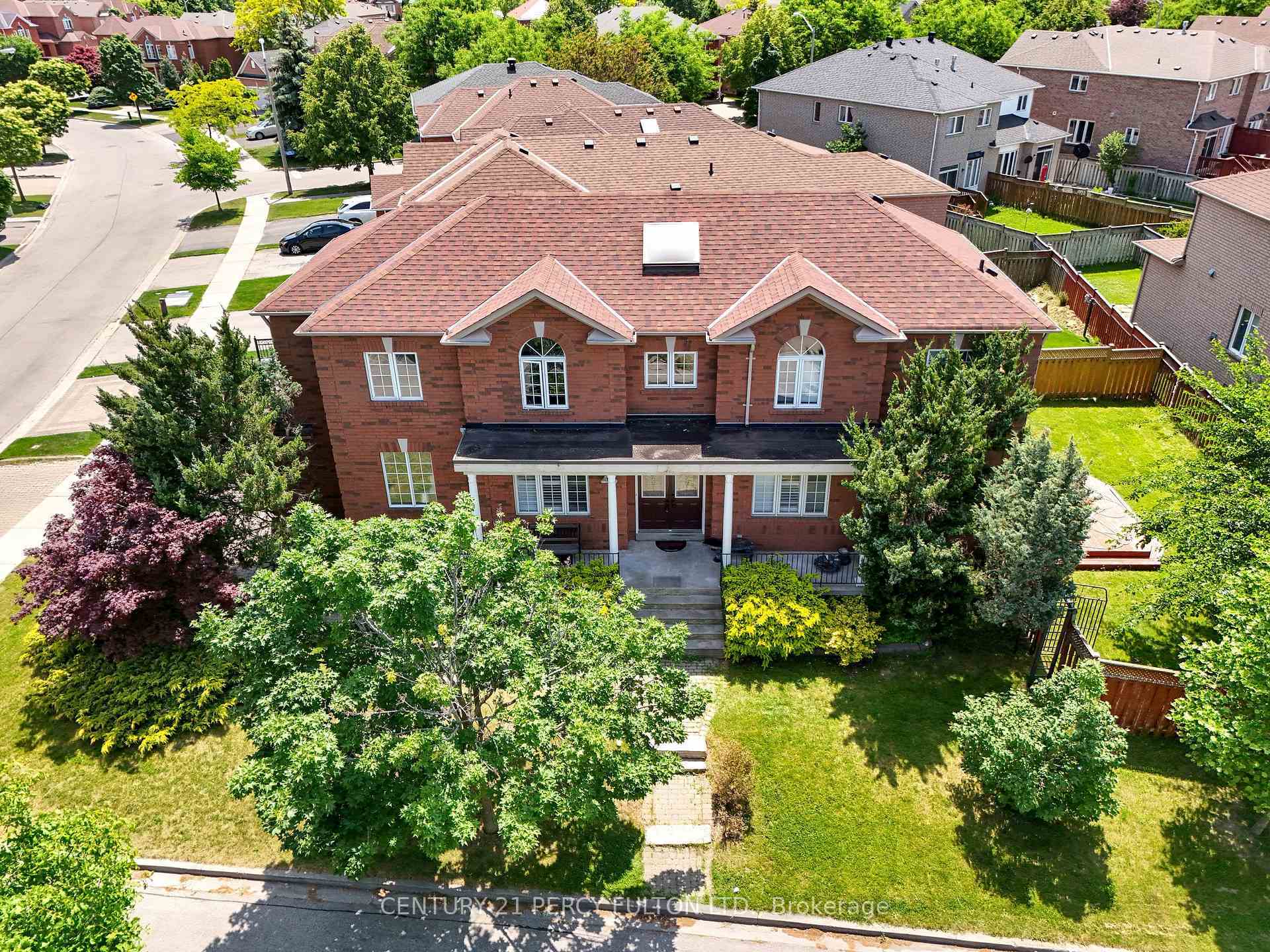 66 Moreau Trail  Toronto ON M1L 4V2 photo