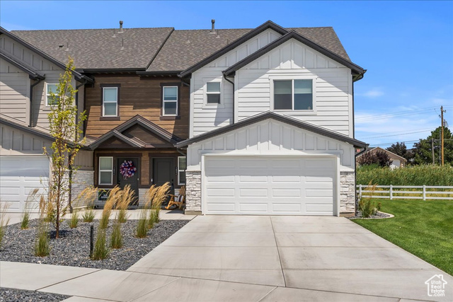 Property Photo: 1694 W 2975 S F UT 84075