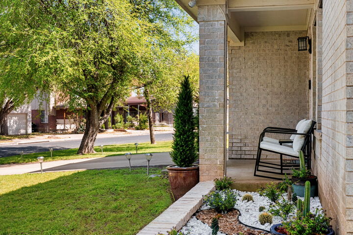 Property Photo:  7906 Briarton Drive  TX 78747 