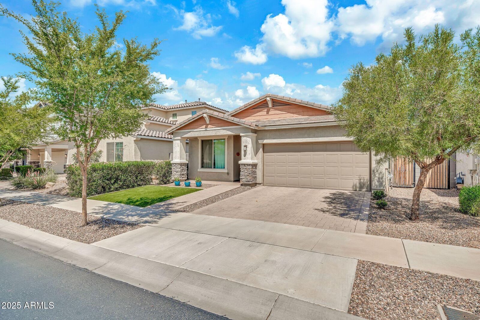 Property Photo: 5718 N 109th Avenue AZ 85037