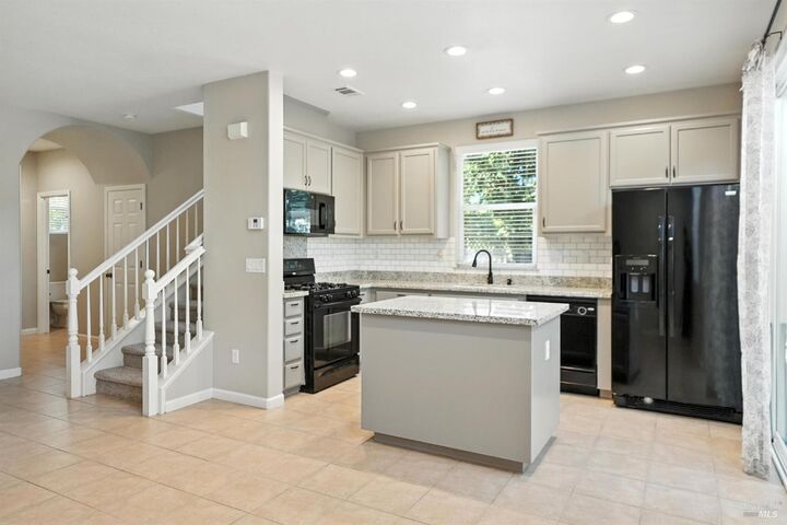 491 Rosso Court  Vacaville CA 95687 photo