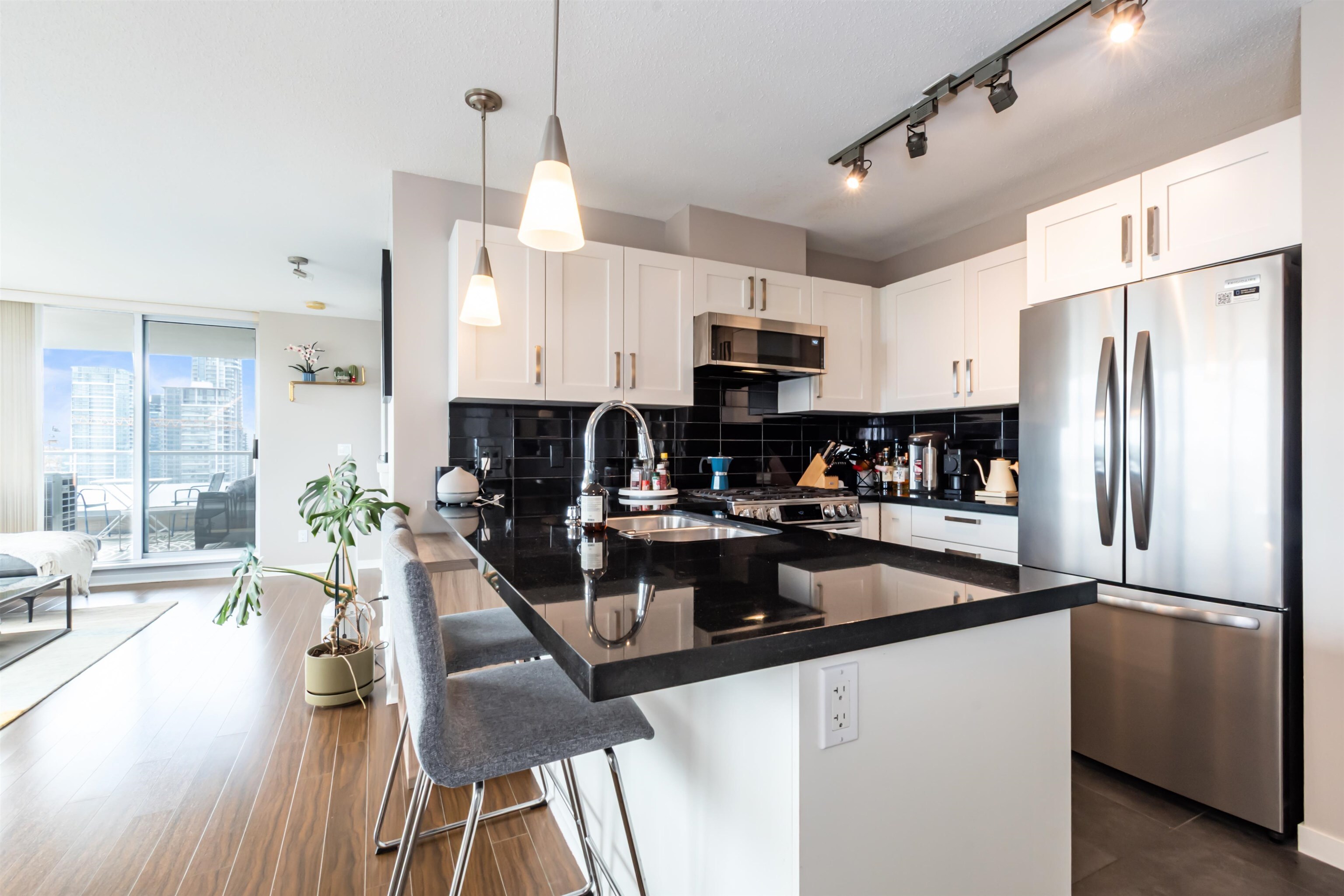 Property Photo: 2133 Douglas Road 1808 BC V5C 0E9