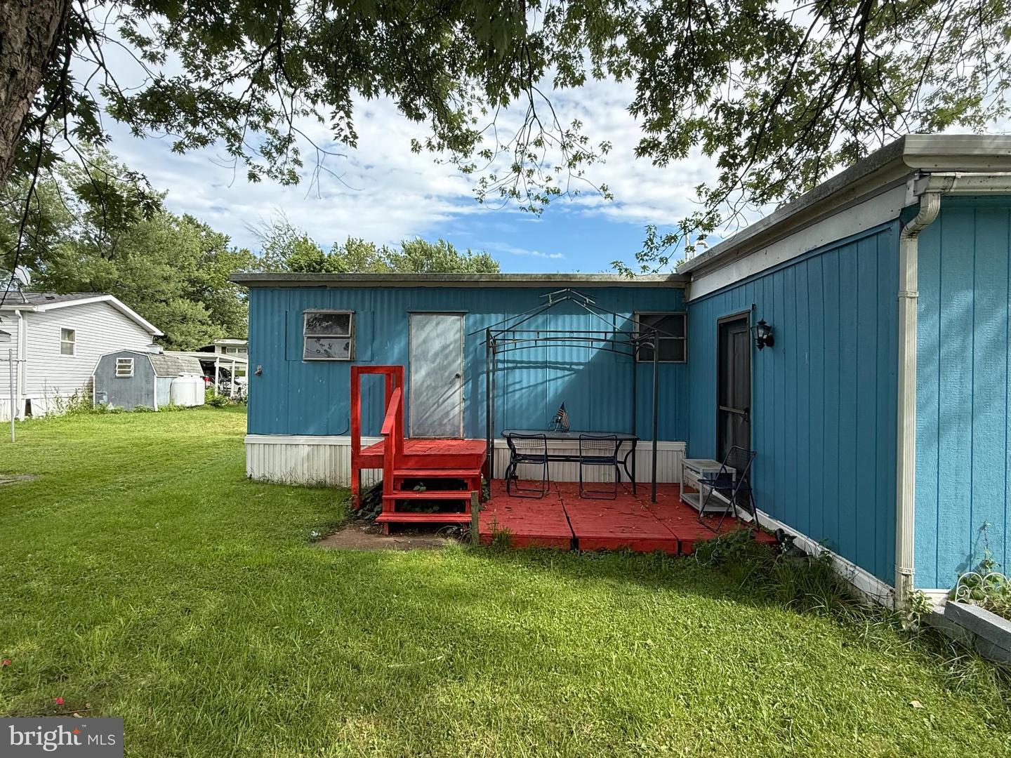 Property Photo: 128 Valley Ln PA 19401