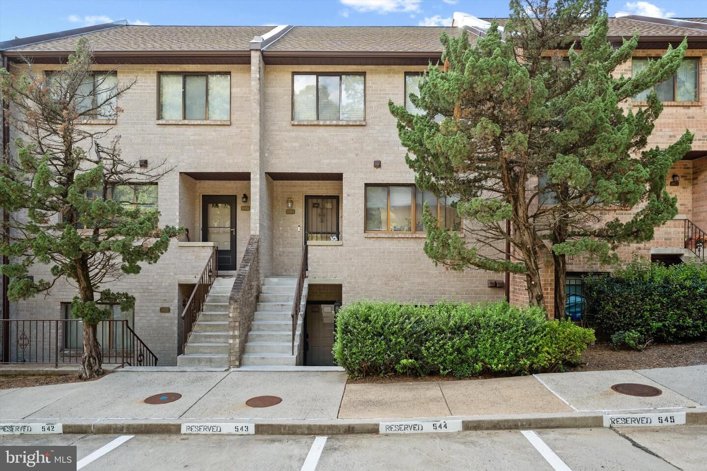 Property Photo: 3895 Steppes Court B 3895B VA 22041