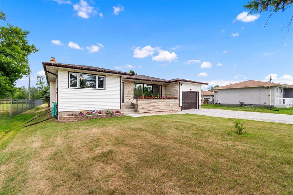 Property Photo: 5405 No 9 Highway MB R1A 2W6