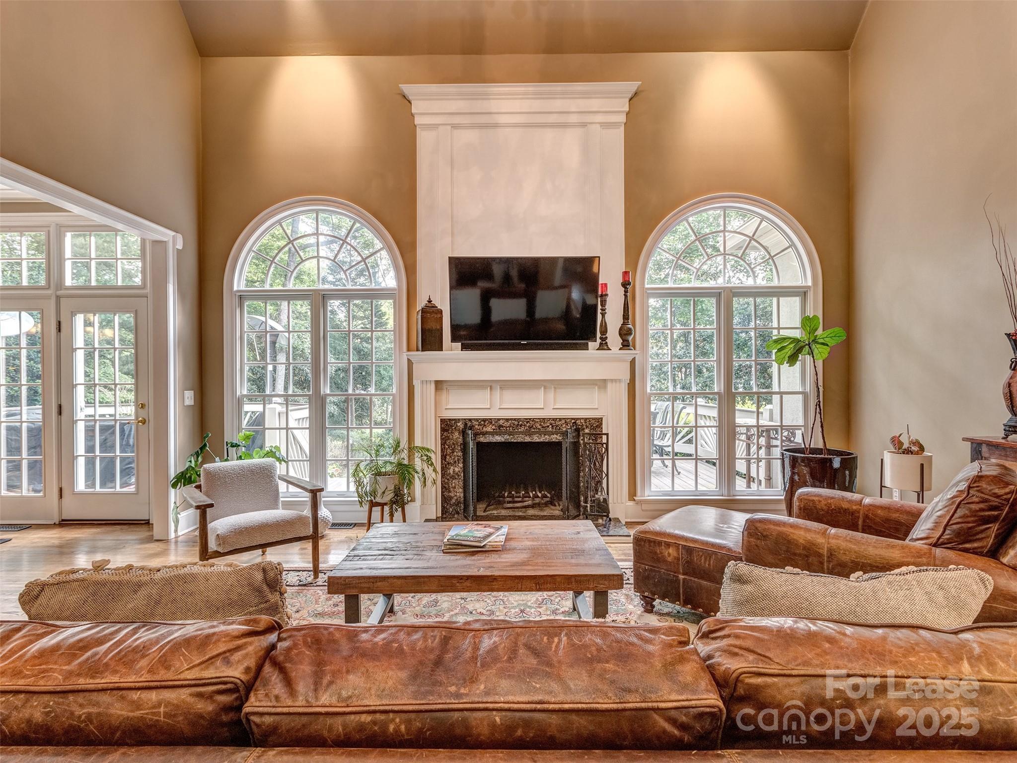 Property Photo: 4104 Shepherdleas Lane NC 28277