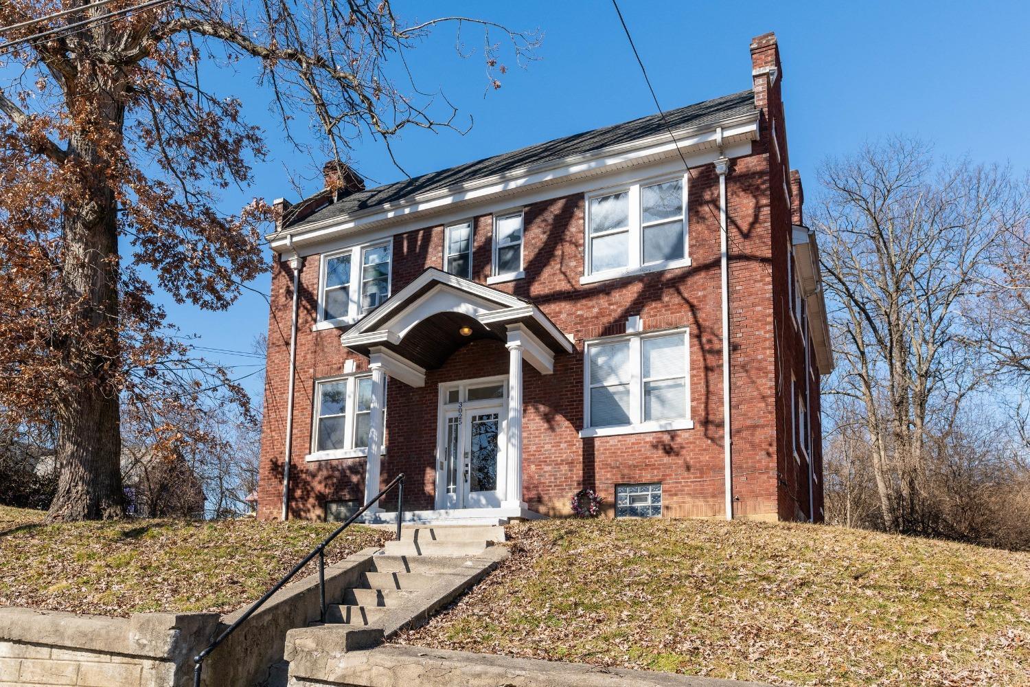 Property Photo: 3025 Gilbert Avenue OH 45206