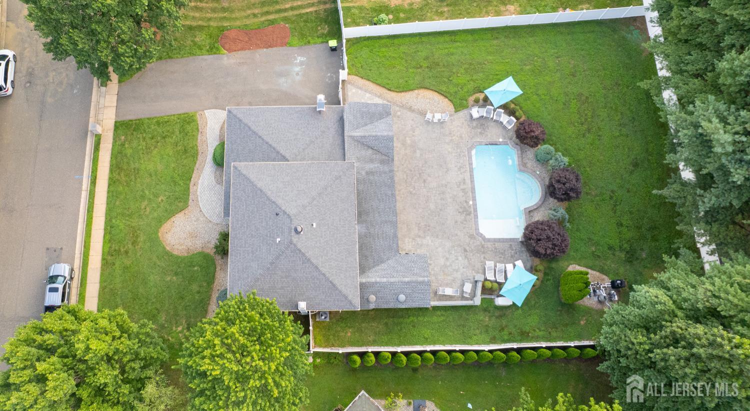 Property Photo:  2 Alison Court  NJ 07746 
