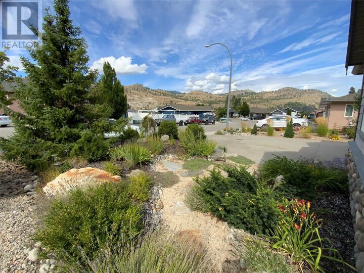 Property Photo: 6925 Chardonnay Place BC V0H 1T0