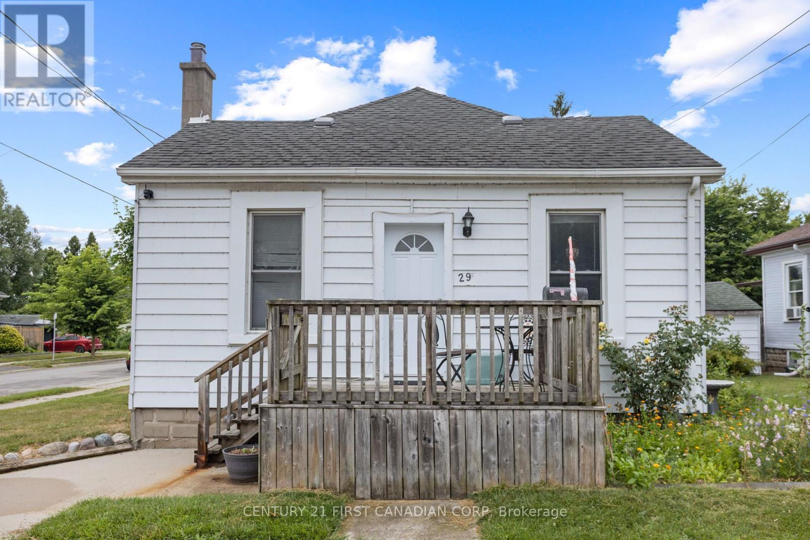 Property Photo: 29 Rectory Street ON N5Z 1Z7