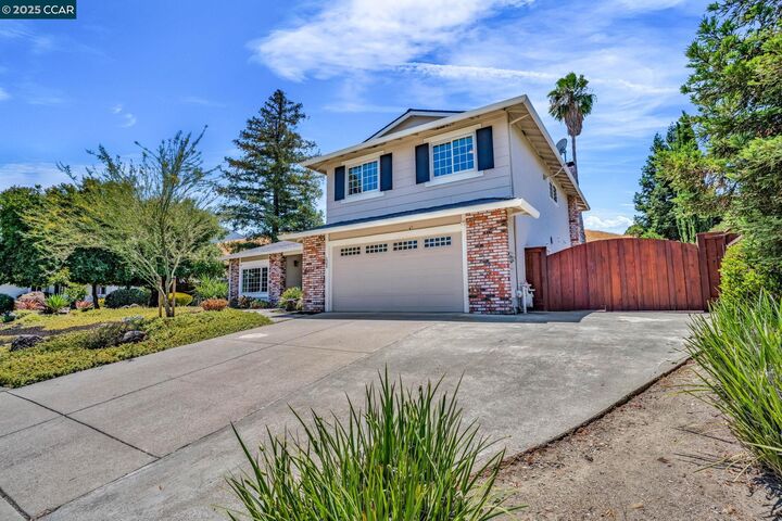 Property Photo:  33 El Molino Dr  CA 94517 