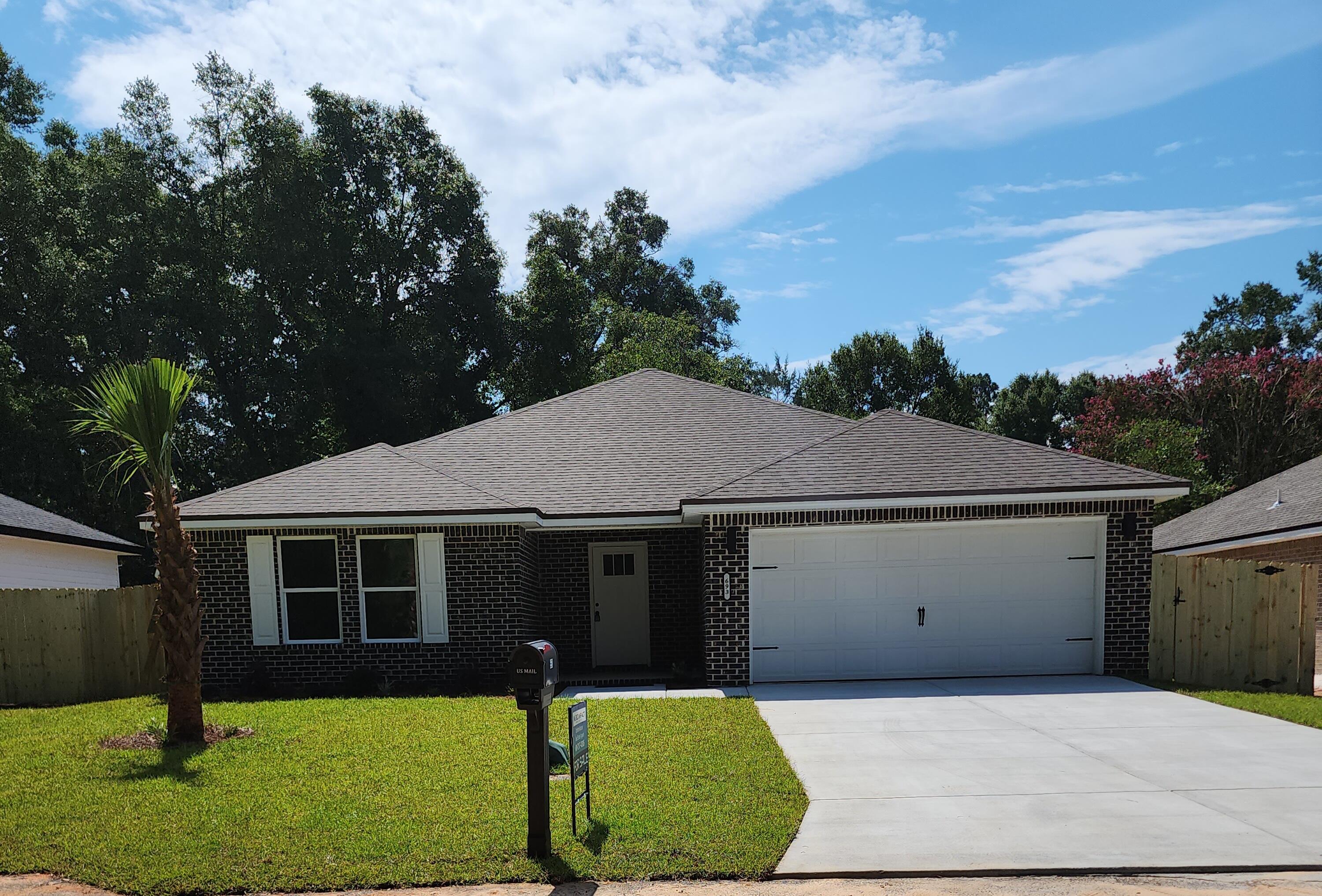 693 E Bowers Avenue  Crestview FL 32539 photo