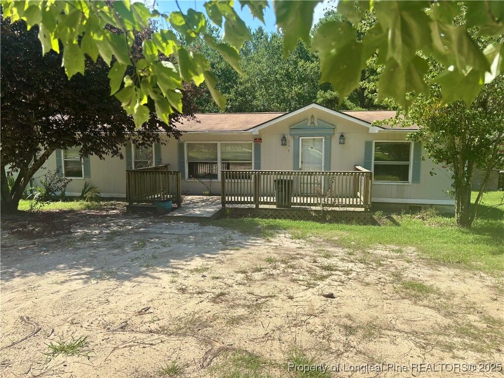 Property Photo: 899 Southfork Road NC 28371