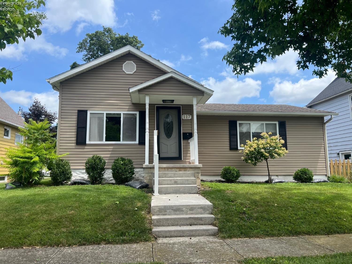 Property Photo:  117 Ann Street  OH 44883 