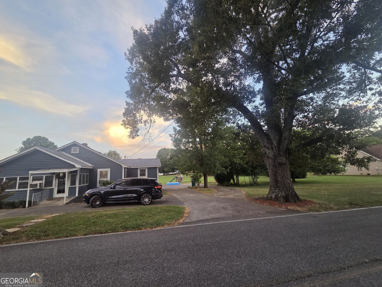 Property Photo: 106 Noland Street GA 30103