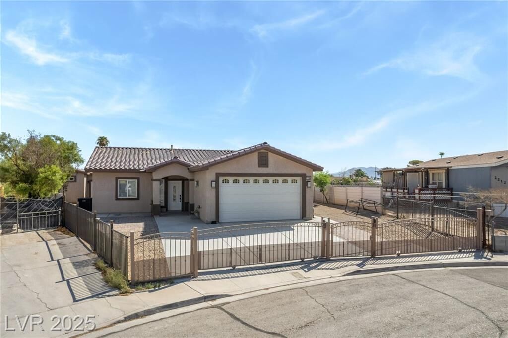 Property Photo: 2214 Wilkinson Way NV 89030