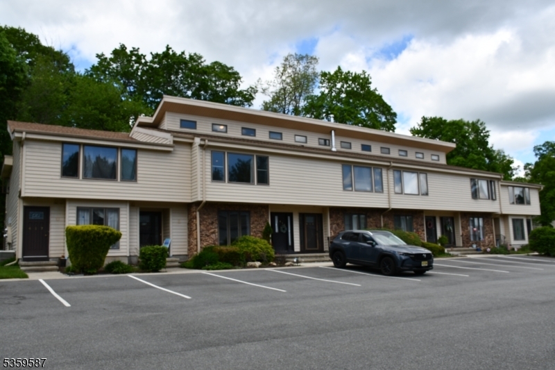 Property Photo: 415 Iroquois Ct NJ 07848