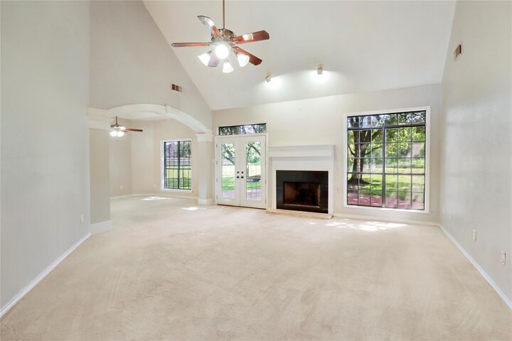Property Photo:  1010 Mockingbird Lane  TX 77531 