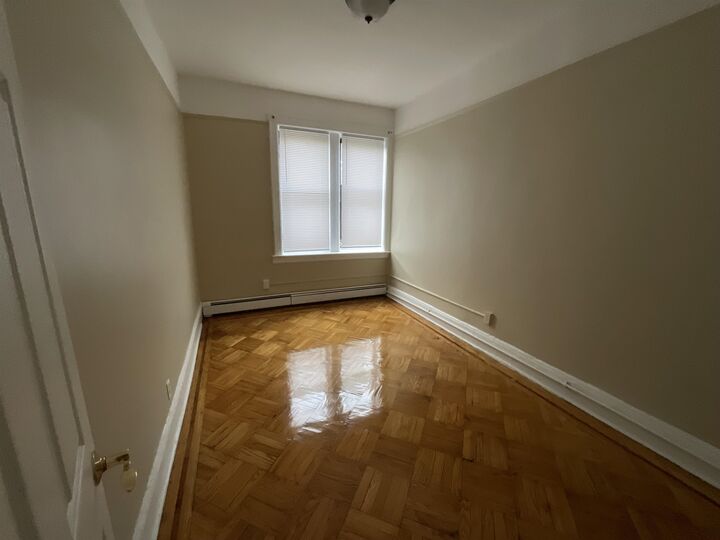 Property Photo: 256 Clendenny Ave 5 NJ 07304